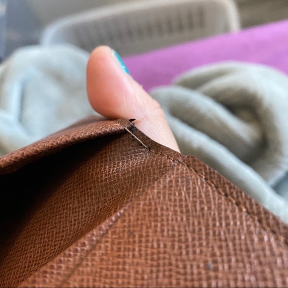 Louis Vuitton Card Holder - Picture 10 of 11